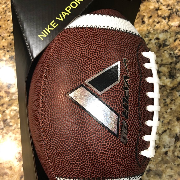 nike vapor 48 football